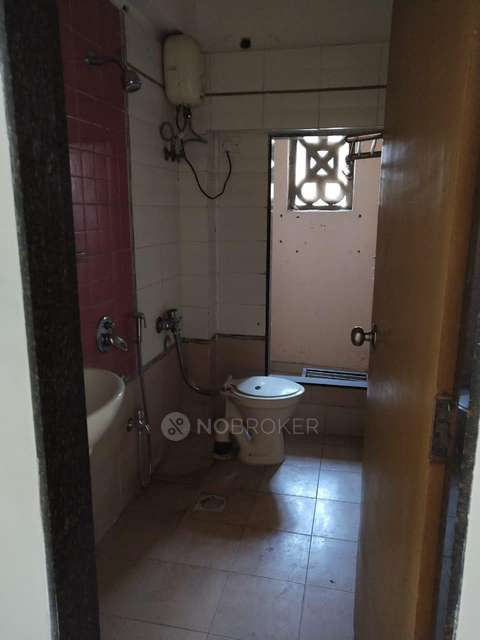 2 BHK Flat In Dosti Carnation Co Op Hsg Soc Limited For Sale  In Antop Hill