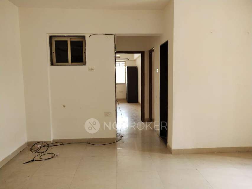 2 BHK Flat In Dosti Carnation Co Op Hsg Soc Limited For Sale  In Antop Hill