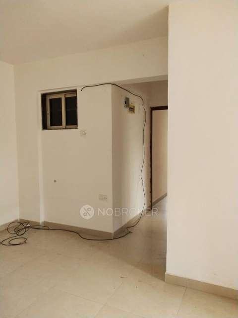 2 BHK Flat In Dosti Carnation Co Op Hsg Soc Limited For Sale  In Antop Hill