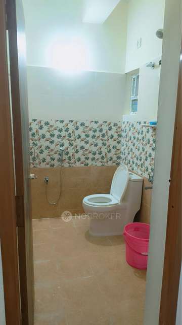 PG for Girls in Nattasha Women