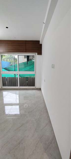 2 BHK Flat In Mohite Mrugank For Sale  In Mrugank Chs