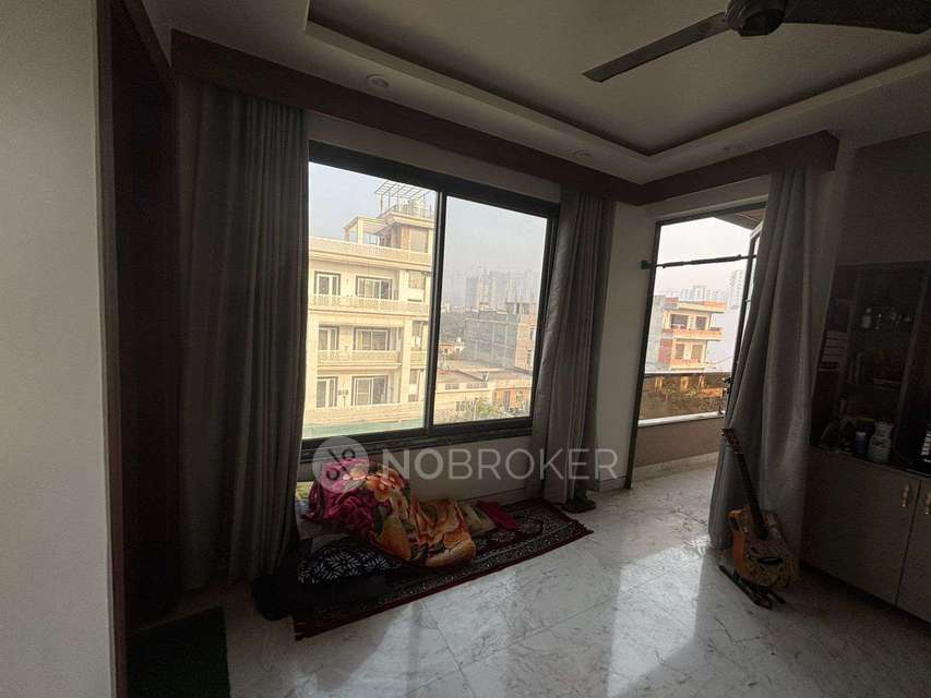 Single Room for Male In 2 BHK  In Jaypee Green Wish Town  In Sector 131