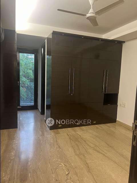 3 BHK Flat For Sale  In  Chittaranjan Park