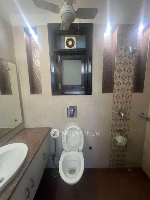 3 BHK Flat For Sale  In  Chittaranjan Park