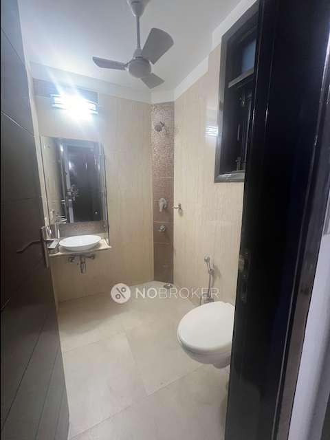 3 BHK Flat For Sale  In  Chittaranjan Park