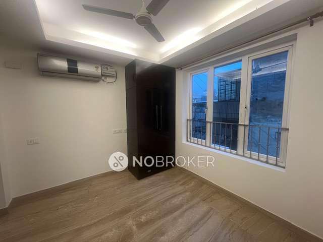 3 BHK Flat For Sale  In  Chittaranjan Park