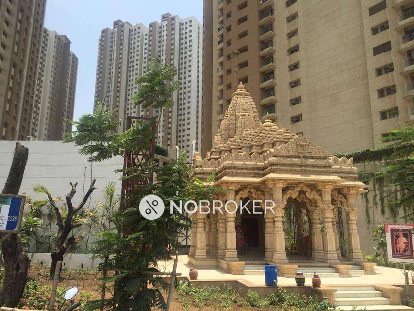 1 BHK Flat In Lodha Splendora For Sale  In Kasarvadavali, Thane West