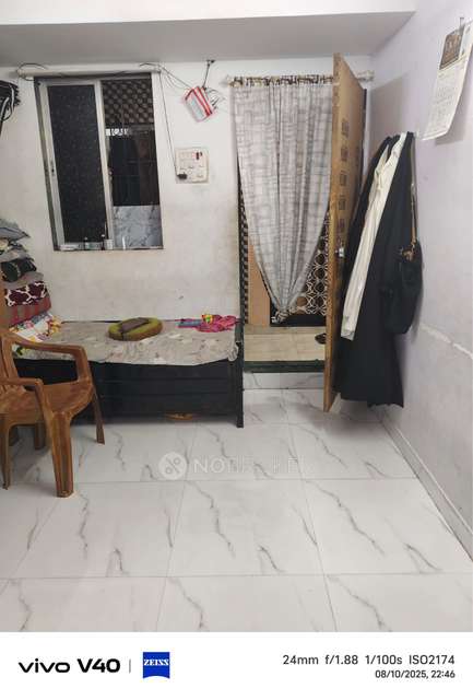 1 RK Flat for Lease  In Kurla West