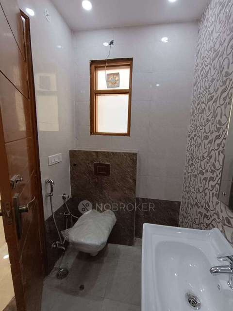 3 BHK Flat For Sale  In Sector 34