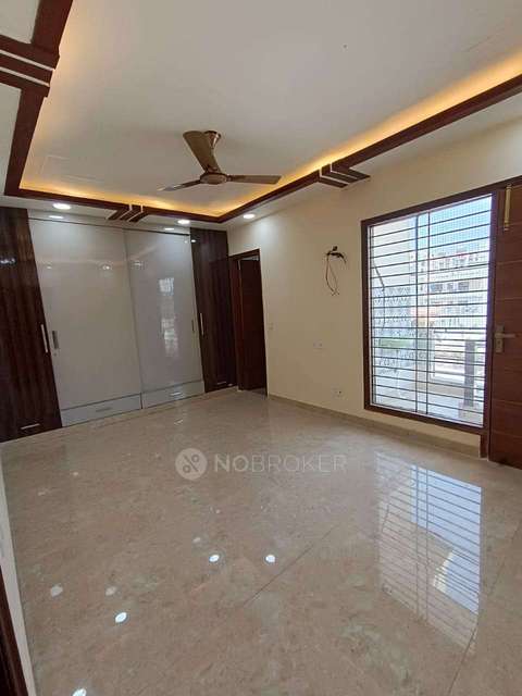 3 BHK Flat For Sale  In Sector 34