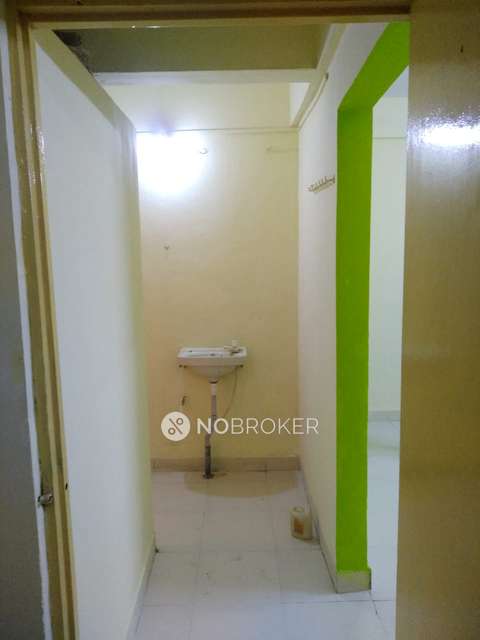 1 BHK Flat In Gangotri Complex Ii Manjari Raod For Sale  In Hadapsar