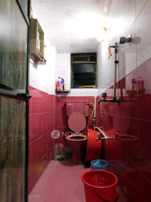 1 BHK Flat In Shree Mira Co Operatvie Housing For Sale  In Kandivali East