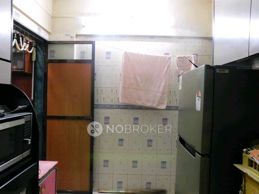 1 BHK Flat In Shree Mira Co Operatvie Housing For Sale  In Kandivali East