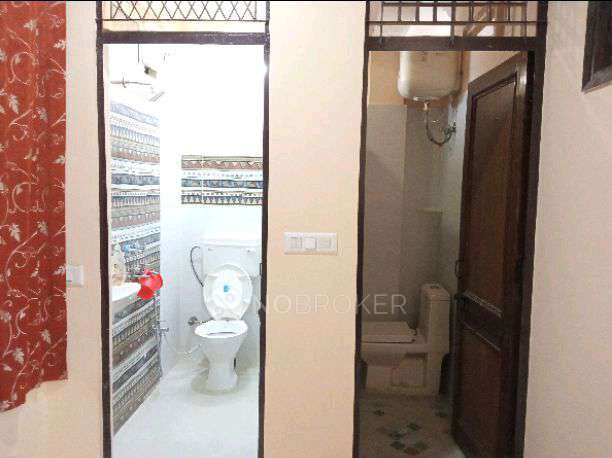 PG for Boys in Janakpuri