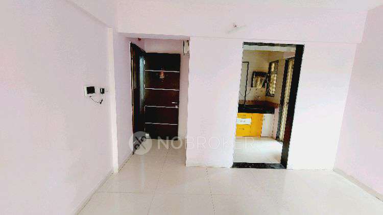 2 BHK Flat In Silver Arch for Rent  In Yashwant Nagar