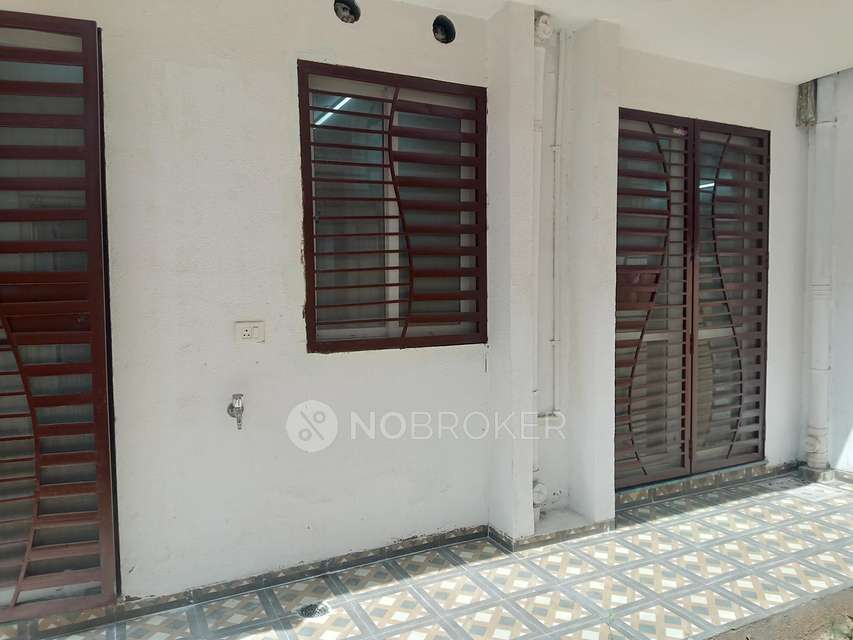 3 BHK Flat In Bptp Parkland Pride, Sector 77 For Sale  In Sector 77