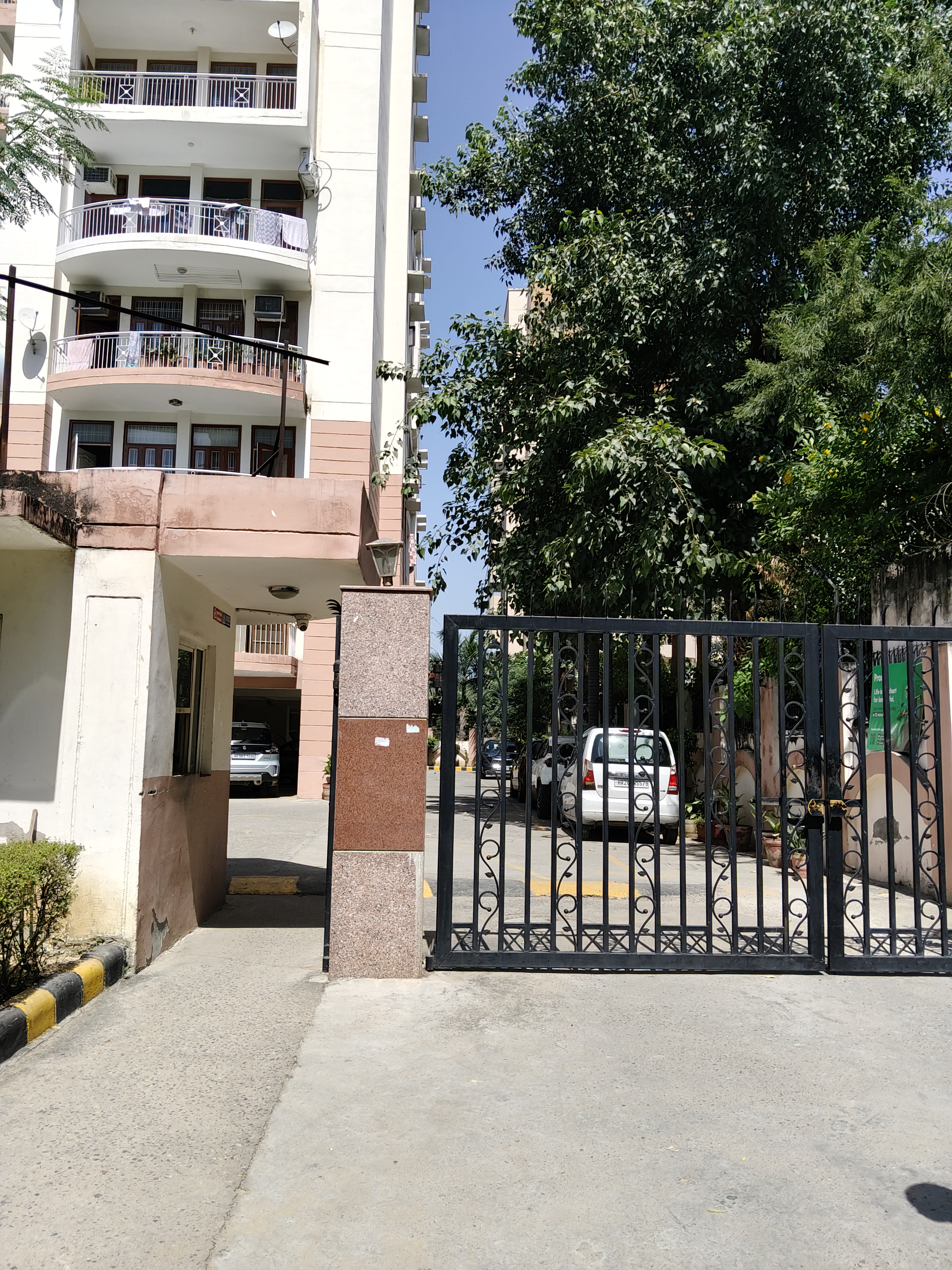 Cghs Kunj Bihari Apartments