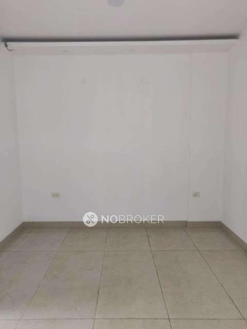 2 BHK Flat In Elite Golf Greens For Sale  In Sector 79