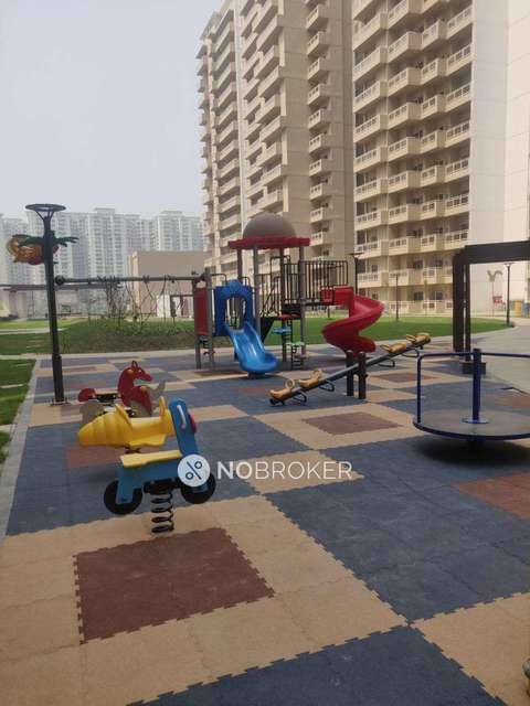 2 BHK Flat In Elite Golf Greens For Sale  In Sector 79