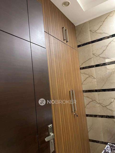 4 BHK Flat In Standalone Building  For Sale  In  Dlf Phase Iv