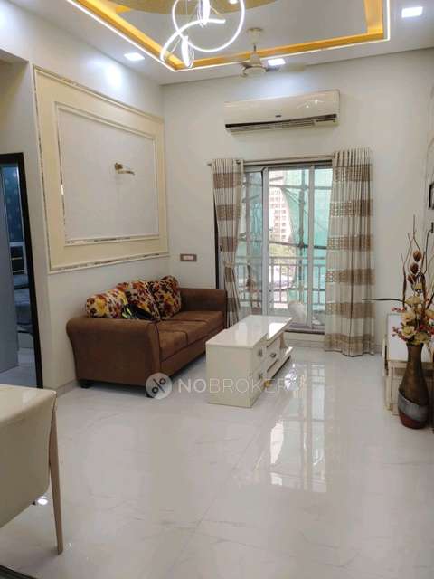 2 BHK Flat In  Green Acres For Sale  In Malad East