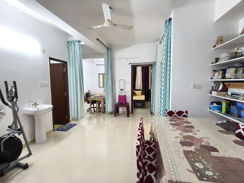 2 BHK Flat In Pavithra Enclave For Sale  In Manikonda