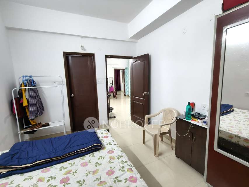 2 BHK Flat In Pavithra Enclave For Sale  In Manikonda