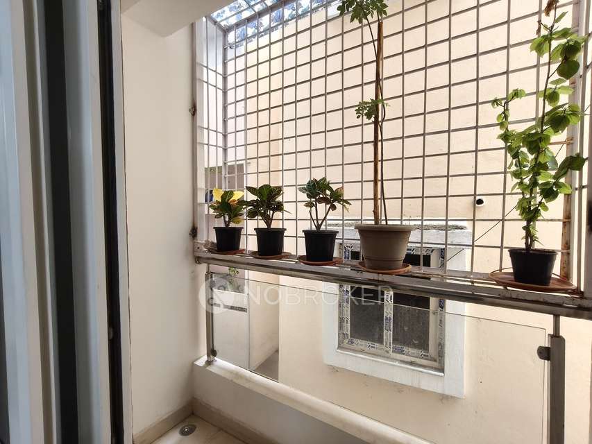 2 BHK Flat In Pavithra Enclave For Sale  In Manikonda