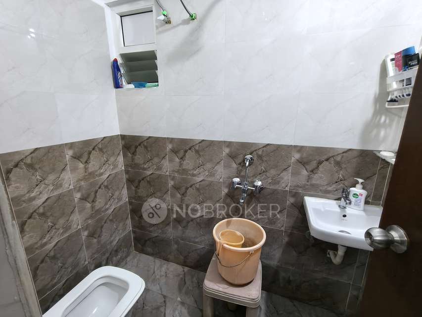 2 BHK Flat In Pavithra Enclave For Sale  In Manikonda