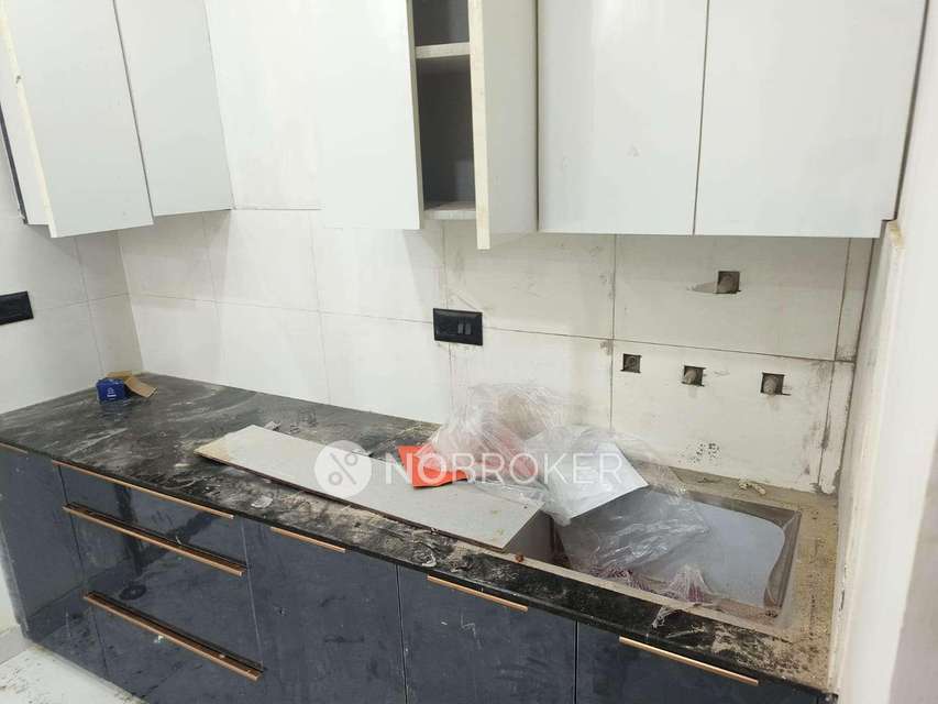 1 BHK Flat For Sale  In Arjun Nagar 