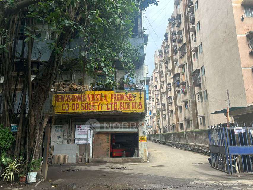 Industrial Building in Jogeshwari West, Mumbai for sale 