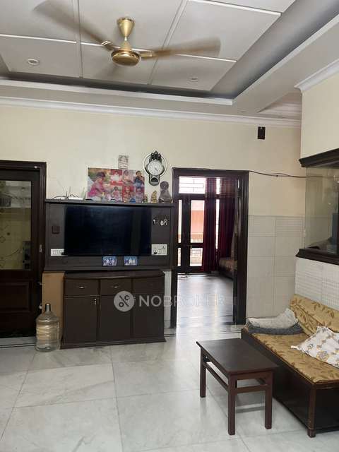 4+ BHK Flat For Sale  In Shahdara