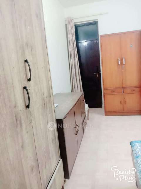 PG for Girls in Sector 15