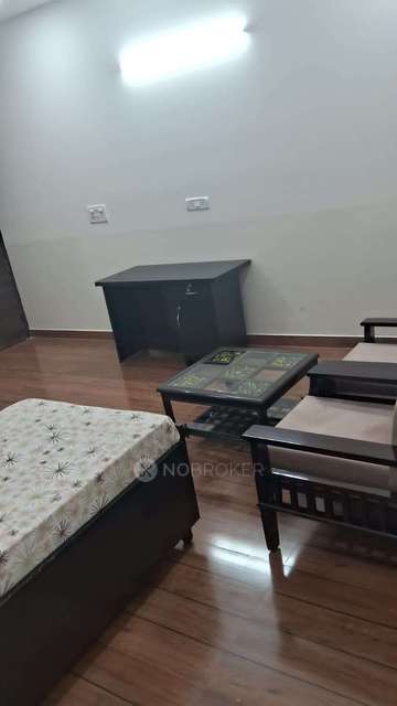 PG for Girls in Sector 15