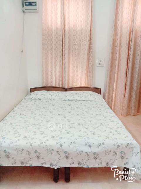 PG for Girls in Sector 15