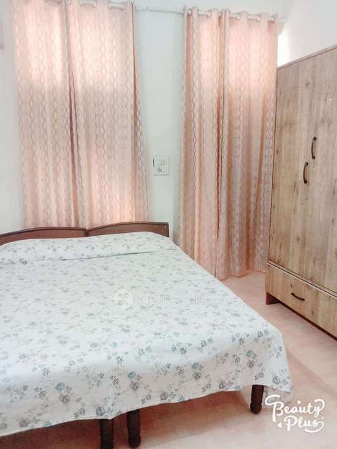 PG for Girls in Sector 15