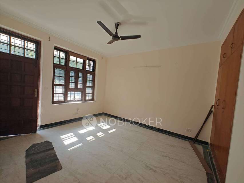 3 BHK Flat In Sb for Rent  In Sector 40 