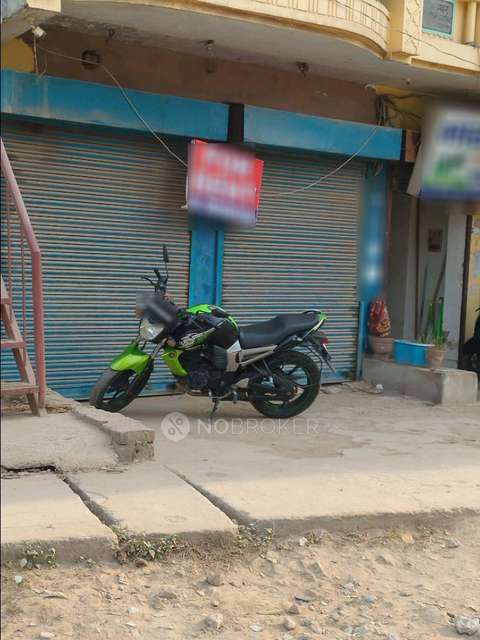 Shop in Dabri, Greater Noida for Rent 