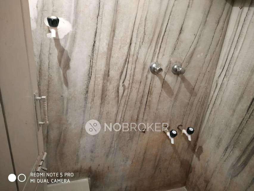 4+ BHK Flat In Standalone Building  For Sale  In Srinagar