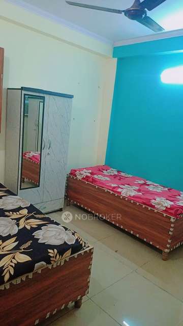 PG for Girls in Shakarpur