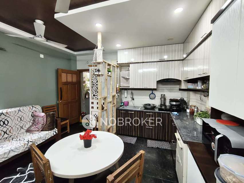 1 RK Flat for Rent  In  Hafeezpet