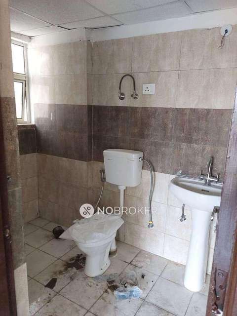 3 BHK Flat In Pansheel Greens  2 For Sale  In Sector 16b