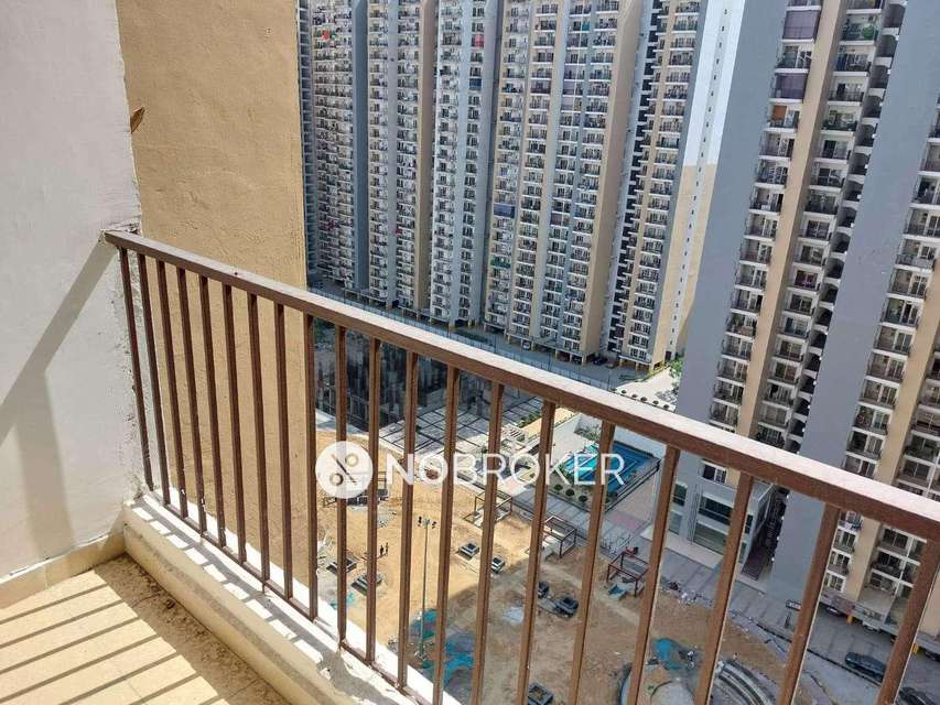 3 BHK Flat In Pansheel Greens  2 For Sale  In Sector 16b