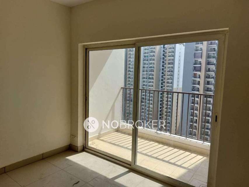 3 BHK Flat In Pansheel Greens  2 For Sale  In Sector 16b