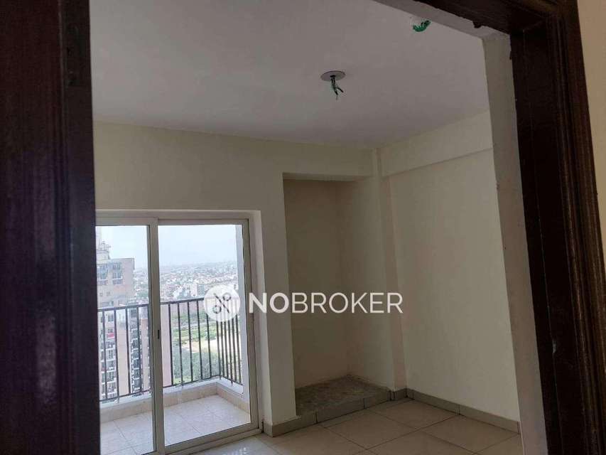 3 BHK Flat In Pansheel Greens  2 For Sale  In Sector 16b