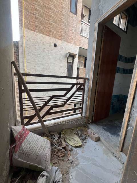 2 BHK Flat For Sale  In Uttam Nagar