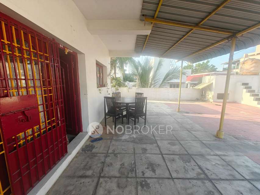 PG for Girls in Maduravoyal