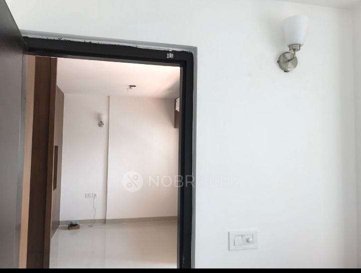1 BHK Flat In Eldeco Edge Noida For Sale  In Shakarpur