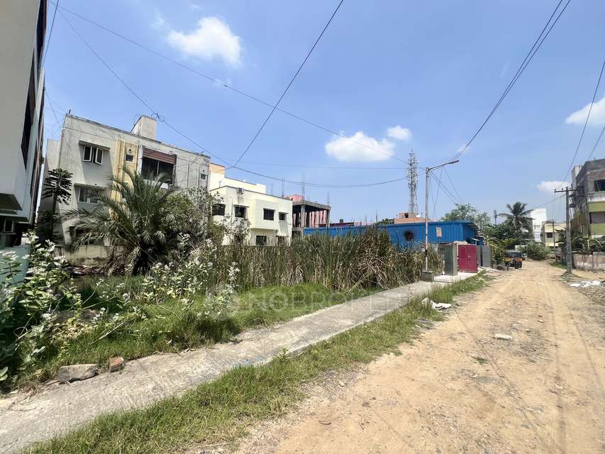 Plot For Sale  In Thoraipakkam