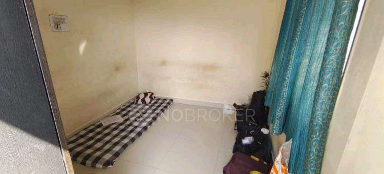 Single Room for Female In 1 BHK  In Shri Ram Apartment In Karve Nagar